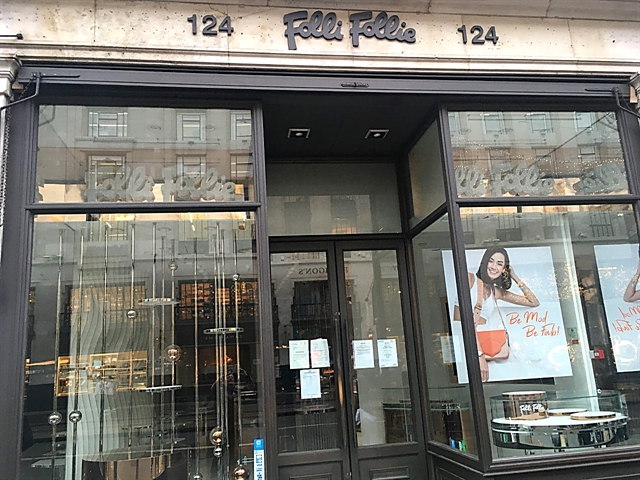 Σπάει στα δύο για να σωθεί η Folli Follie