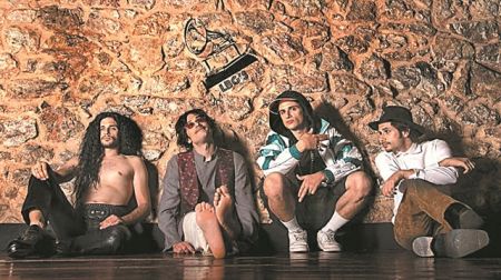 Οne-man show με τον Γιάννη Νιάρρο