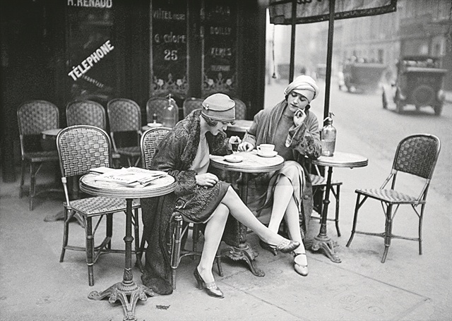 Λεσβιακό ερωτικό τρίγωνο