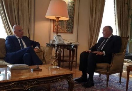 Επιταχύνονται οι επαφές Ελλάδας – Αιγύπτου για την οριοθέτηση των ΑΟΖ