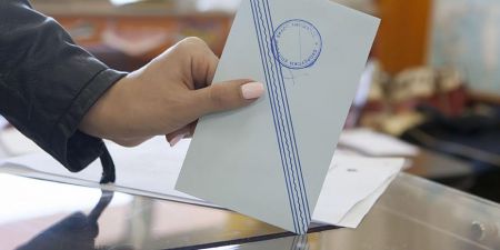 Στη Βουλή το σ/ν για την ψήφο αποδήμων – Τι προβλέπει