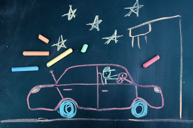 Τα παιδιά «εξετάζουν» τους γονείς τους στο τιμόνι | tovima.gr