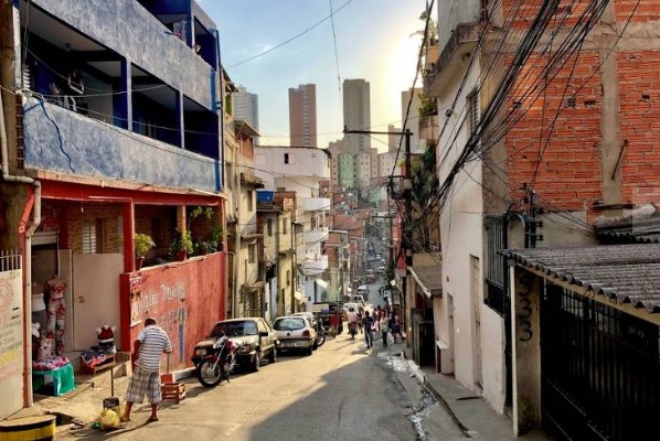 Βραζιλία: Εννέα νεκροί ποδοπατημένοι σε πάρτι μετά από έφοδο της αστυνομίας