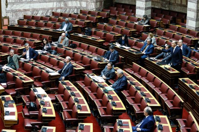 Φορολογικό νομοσχέδιο : Οι φοροελαφρύνσεις φέρνουν κόντρα κυβέρνησης αντιπολίτευσης