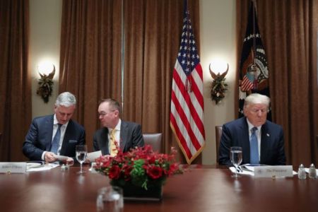 Τραμπ: Εμπορικά μέτρα κατά των μελών του ΝΑΤΟ