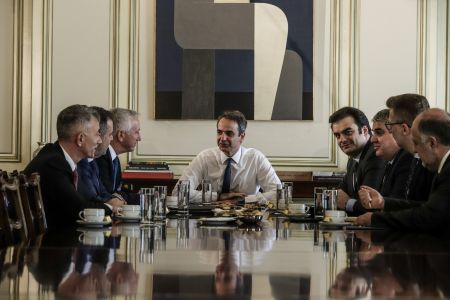 Μειώσεις του κόστους των data από τις εταιρείες κινητής