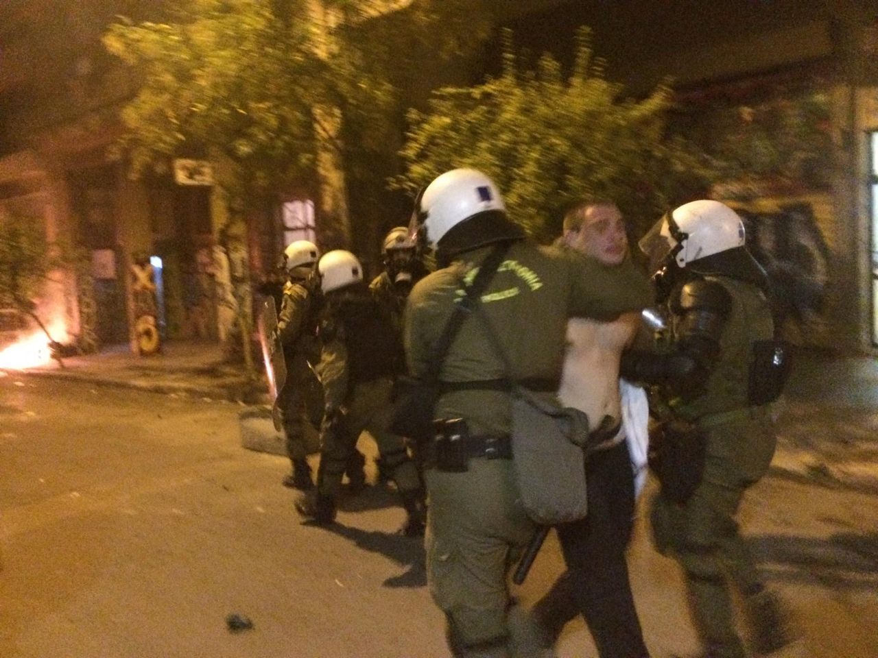 Επέτειος Γρηγορόπουλου : Επίδειξη δύναμης από την ΕΛ.ΑΣ. παρά την ειρηνική πορεία