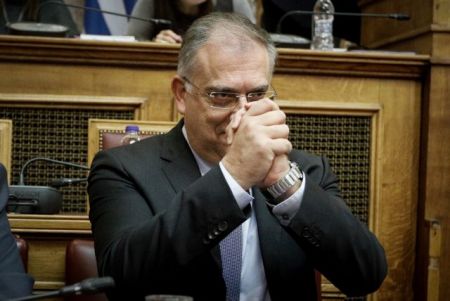 Ψήφος αποδήμων: Οι νέες βελτιώσεις Θεοδωρικάκου φέρνουν τον ΣΥΡΙΖΑ πιο κοντά στο «ναι»