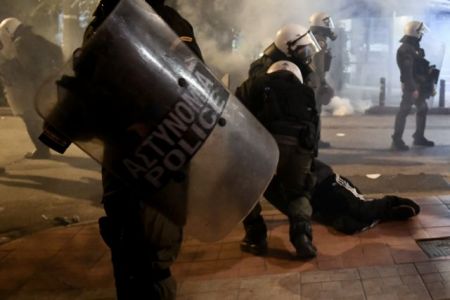 Επέτειος Γρηγορόπουλου: Ποινική δίωξη για κακουργήματα στους συλληφθέντες της πορείας