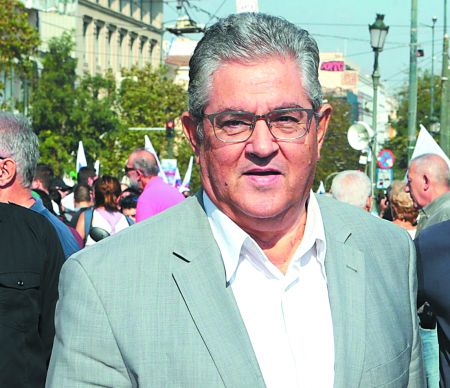 Δημήτρης Κουτσούμπας: «Μεταμοντέρνο ΠαΣοΚ ο ΣΥΡΙΖΑ»