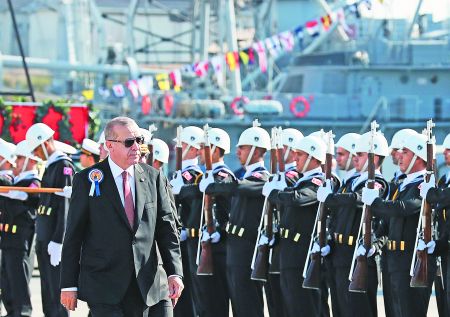 Αναζητώντας «αβλαβή διέλευση» στα ελληνοτουρκικά