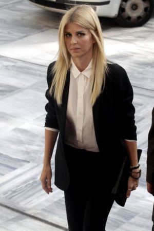 Επίθεση με μπογιές στο πολιτικό της γραφείο της Ελενας Ράπτη