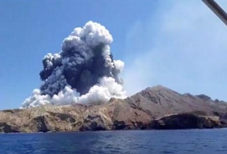 Νέα Ζηλανδία: Κανένας επιζών στο νησί Γουάιτ μετά την έκρηξη του ηφαιστείου