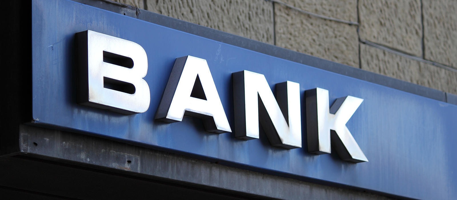 Editorial: The demise of bank employees