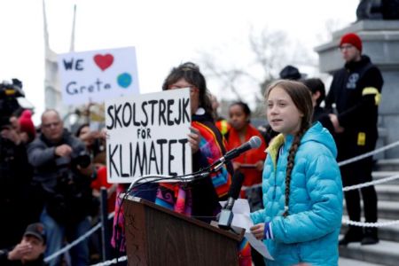 Τούνμπεργκ: «Απάτη» η ανάληψη δεσμεύσεων για την κλιματική αλλαγή