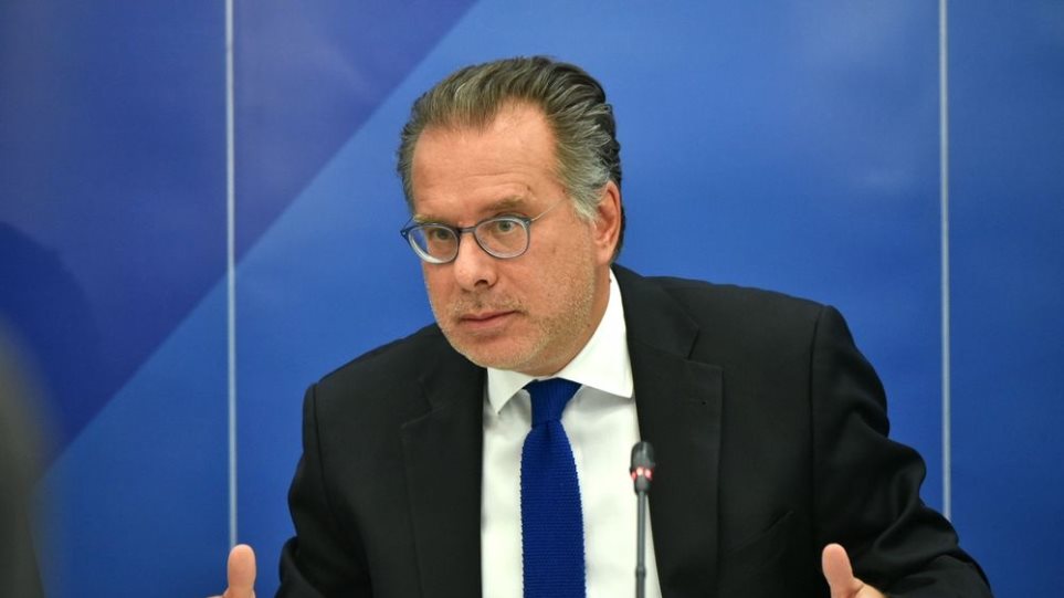 Κουμουτσάκος: Ενίσχυση των μέτρων φύλαξης στα σύνορα στον Έβρο