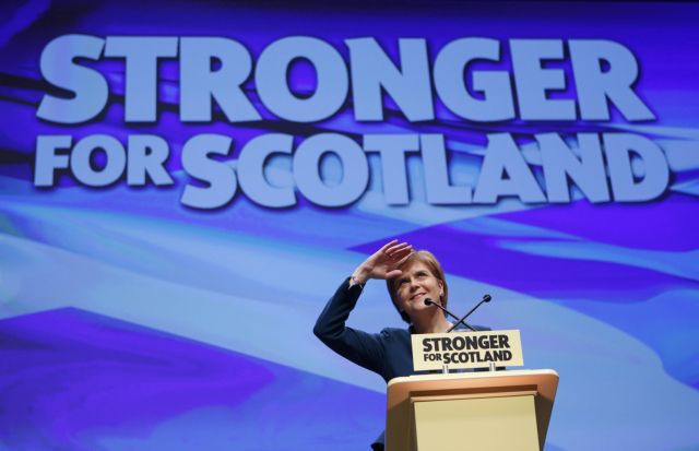 Στέρτζον: Ο Τζόνσον, δεν μπορεί να κρατήσει τη Σκωτία στο Ηνωμένο Βασίλειο παρά τη θέλησή της