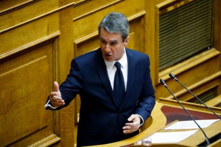 Λοβέρδος : Στο κενό η μομφή Κουμουτσάκου κατά Σημίτη