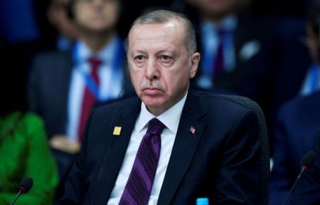 Αναποφάσιστος ο Ερντογάν για συμμετοχή του στη διεθνή σύνοδο για τη Λιβύη