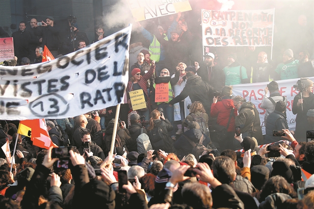 Μοντέλο τύπου ΕΦΚΑ για τις γαλλικές συντάξεις