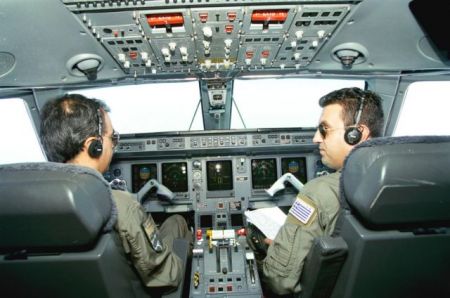 Εκτάκτως στη Λιβύη ο ΥΠΕΞ  Νίκος Δένδιας συναντάται με τον στρατηγό Χαφτάρ