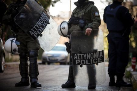 Μαρούσι: Χημικά στην επιχείρηση ανακατάληψης της έπαυλης Κούβελου