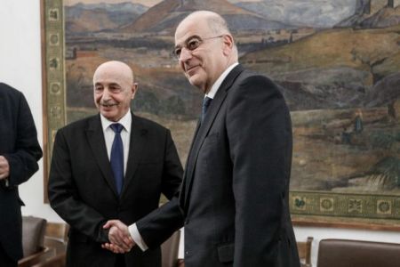 Σε Αίγυπτο και Κύπρο μετά τη Λιβύη ο Νίκος Δένδιας