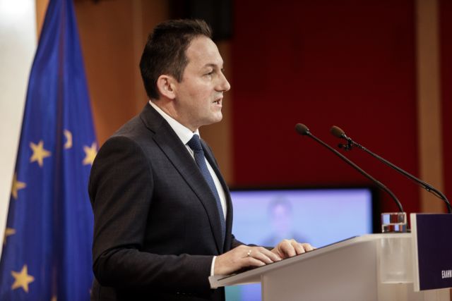 Πέτσας για Τσαβούσογλου: Μακριά η προσφυγή στη Χάγη