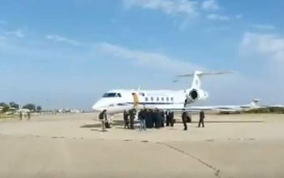 Αφίχθη στη  Λιβύη ο Νίκος Δένδιας (Βίντεο) – Συνεχίζει σε Αίγυπτο – Κύπρο