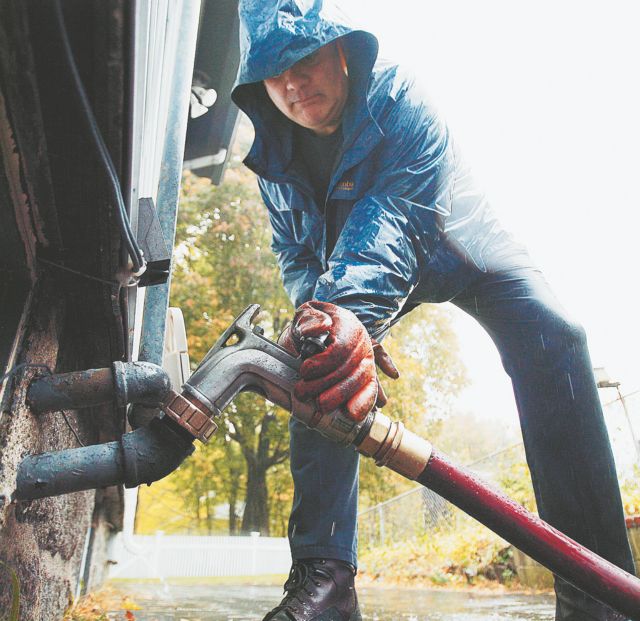 Πετρέλαιο θέρμανσης: Σε περισσότερους από 600.000 δικαιούχους το αυξημένο επίδομα