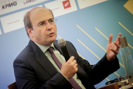Χατζηδάκης: Στόχος μας να μετατραπεί η Νοτιοανατολική Μεσόγειος σε ζώνη συνεργασίας