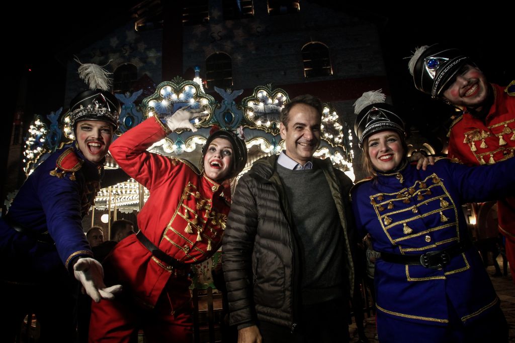 Τα δώρα που περιμένουμε από τους πολιτικούς το 2020