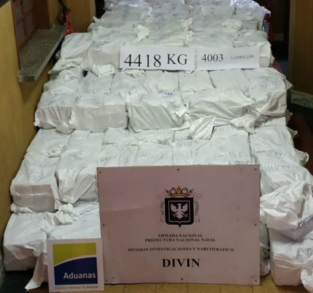 Ουρουγουάη: Πολλοί τόνοι κοκαΐνης βρέθηκαν σε κιβώτια με αλεύρι