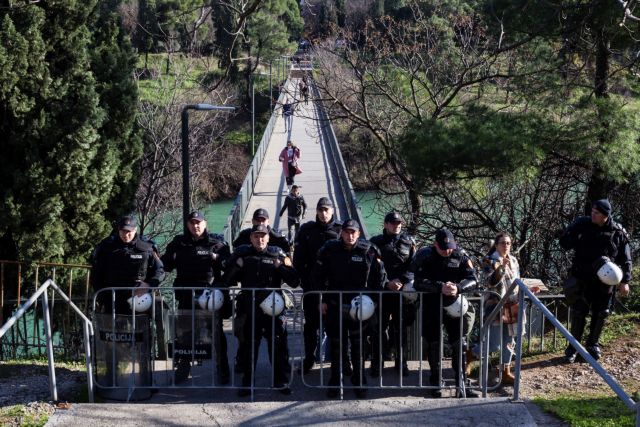 Μαυροβούνιο: Δεκαοχτώ συλλήψεις βουλευτών μετά από επεισόδια στο κοινοβούλιο