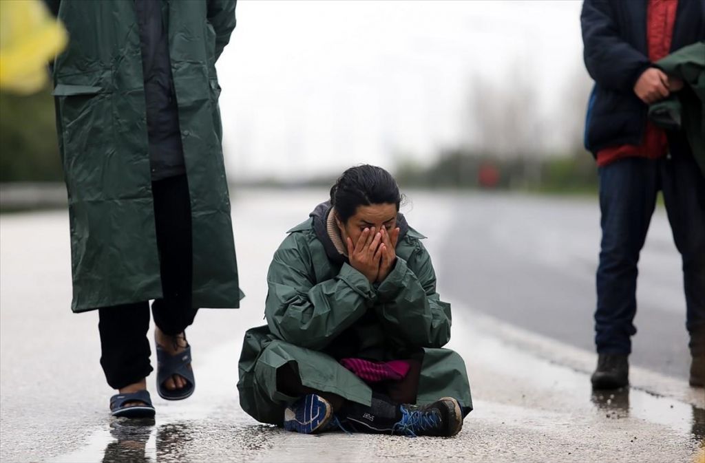 Αυτοκτόνησαν δύο πρόσφυγες; Ε και τι έγινε;…