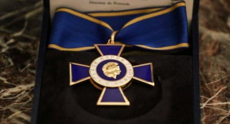 Παρασημοφορούνται Τίτος Πατρίκιος και Κώστας Γεωργουσόπουλος