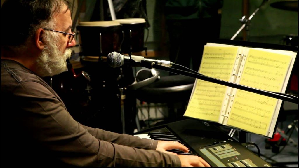 Μανώλης Μητσιάς στο One Channel: Ένα μεγάλο ευχαριστώ στον Θάνο Μικρούτσικο