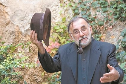 Θάνος Μικρούτσικος: «ΤΑ ΝΕΑ» δημοσιεύουν χειρόγραφες σημειώσεις του