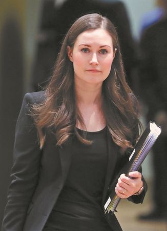 6ωρη εργασία 4 φορές την εβδομάδα αναγγέλλει η 34χρονη φινλδανδή πρωθυπουργός