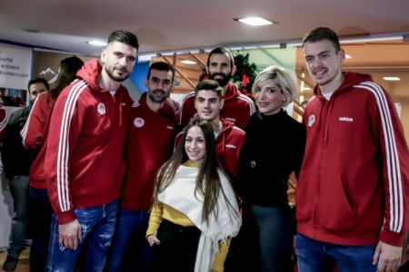 Στην Κιβωτό του Κόσμου μοίρασε δώρα ο Ερασιτέχνης Ολυμπιακός