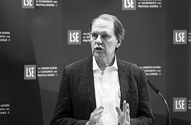 Η συμβίωση δημοκρατίας και καπιταλισμού