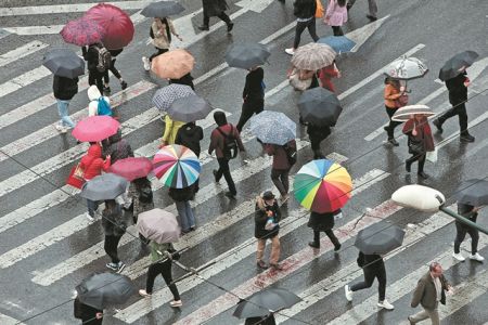 Μεγάλες προκλήσεις σε σαθρή βάση