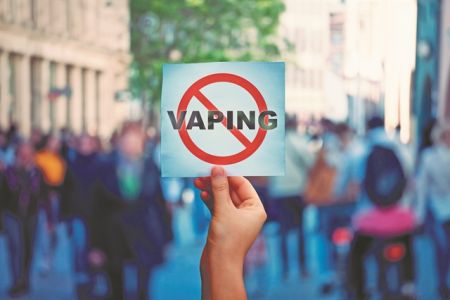 Διχάζει ο αντικαπνιστικός