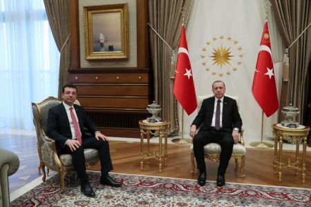 Στα άκρα η κόντρα Ερντογάν – Ιμάμογλου για τη διώρυγα της Κωνσταντινούπολης