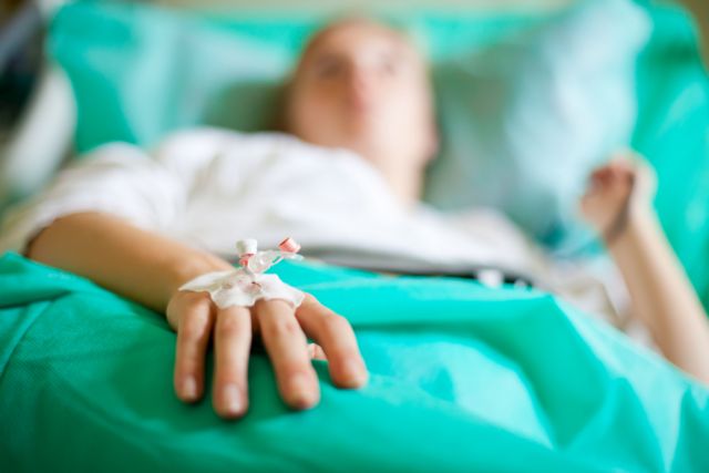 Νίκαια : Ασθενείς κάνουν μεταγγίσεις μέσα στην παγωνιά λόγω βλάβης στη θέρμανση