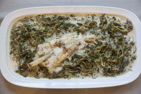Πεσκανδρίτσα με άγρια χόρτα και μυρωδιές αβγολέμονο