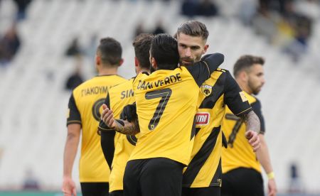 Ποδαρικό με το δεξί η ΑΕΚ, σε… αποχή οι διαιτητές