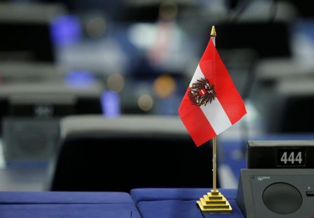 Ορκίζεται την Τρίτη η νέα κυβέρνηση στην Αυστρία – Η πρώτη με συμμετοχή οικολόγων