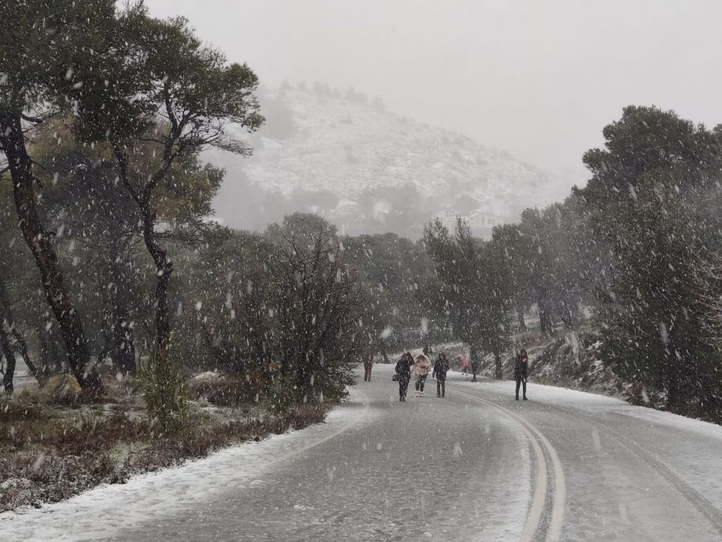 Επιμένει ο «Ηφαιστίων» – Πού θα χτυπήσει η κακοκαιρία τις επόμενες ώρες