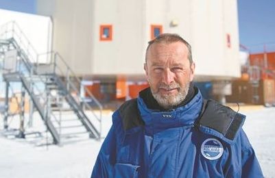 Ζερόμ Σαπελά:  Εξερευνά τους πάγους της Ανταρκτικής